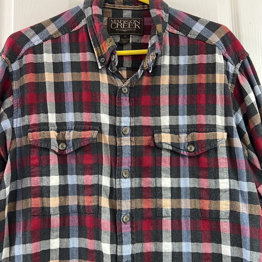 Button down shirt - Picture 3 of 5